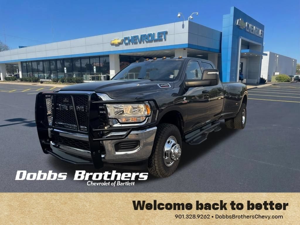 2024 RAM 3500 Tradesman Crew Cab 4x4 8' Box