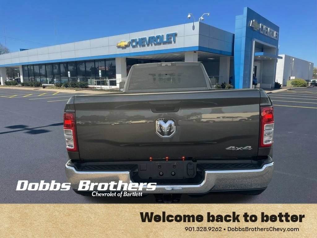 2024 RAM 3500 Tradesman Crew Cab 4x4 8' Box