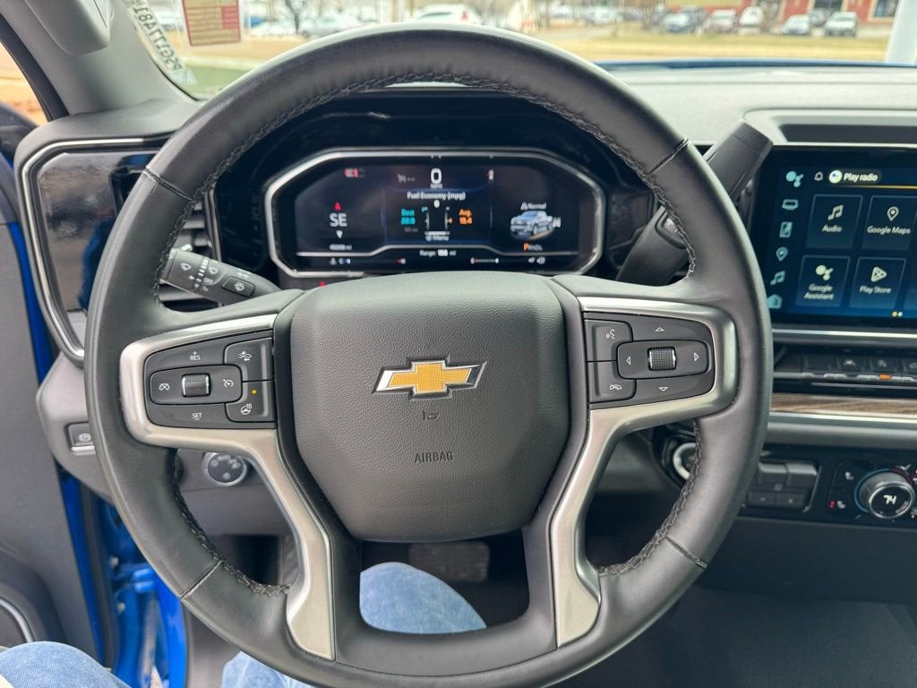 2025 Chevrolet Silverado 1500 LT