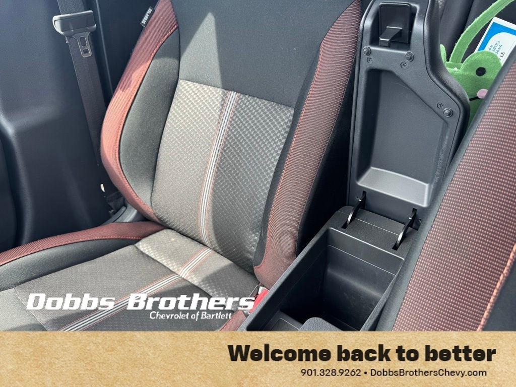 2024 Nissan Versa 1.6 SR