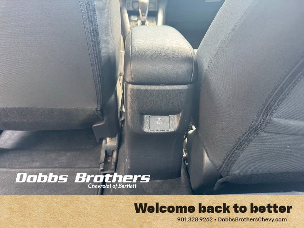 2024 Nissan Versa 1.6 SR