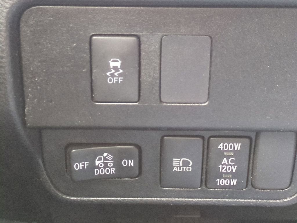 2022 Toyota Tacoma 4WD SR