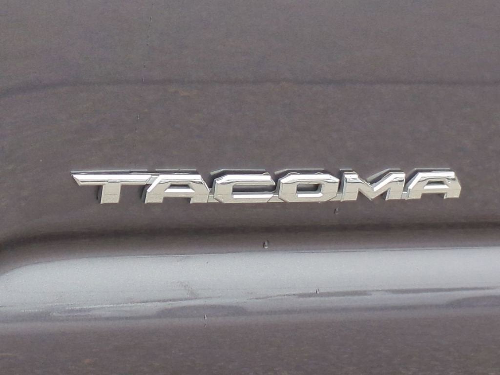 2022 Toyota Tacoma 4WD SR
