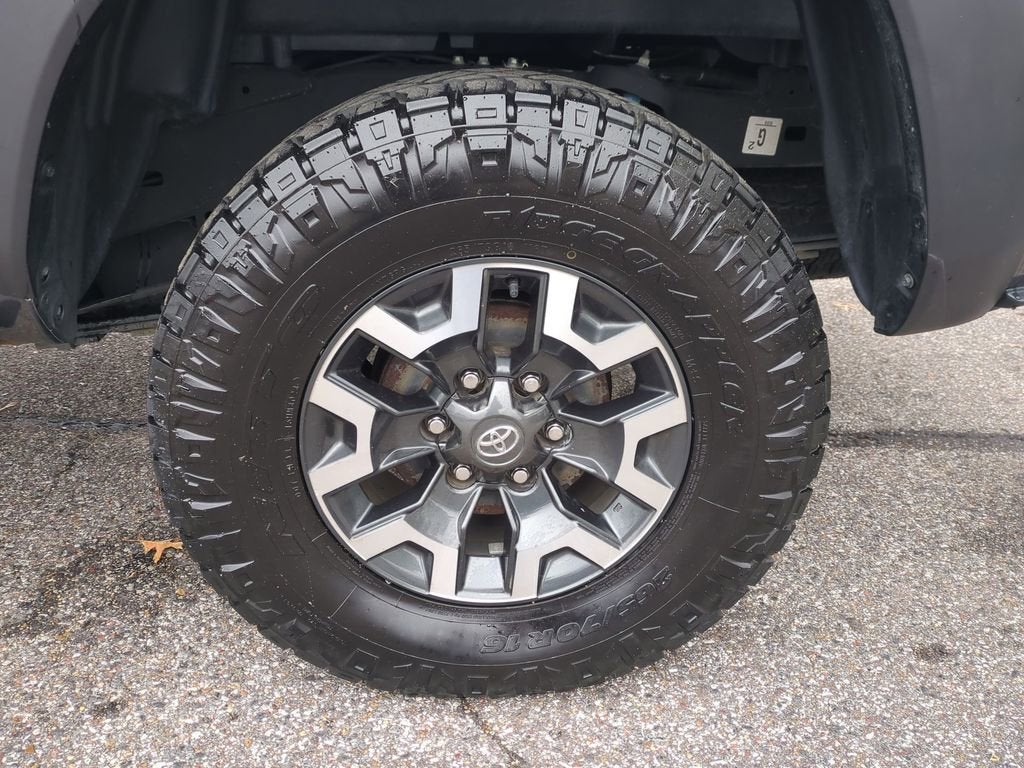 2022 Toyota Tacoma 4WD SR