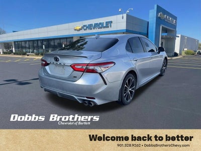 2020 Toyota Camry SE