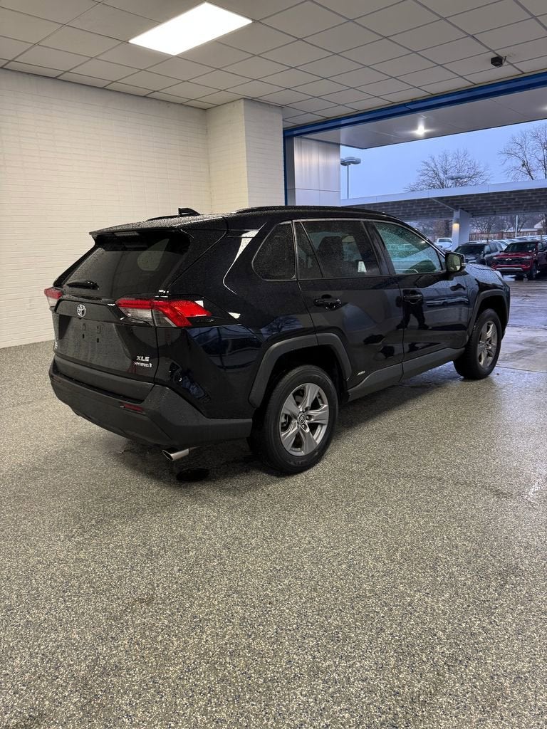 2023 Toyota RAV4 Hybrid XLE