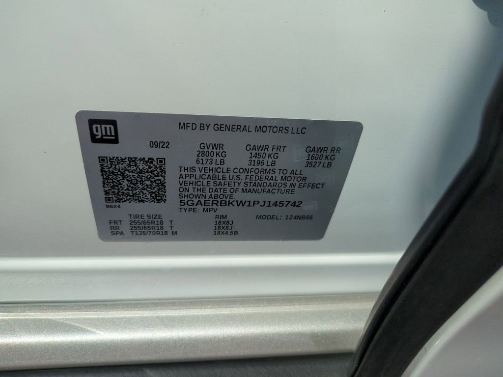 2023 Buick Enclave Essence