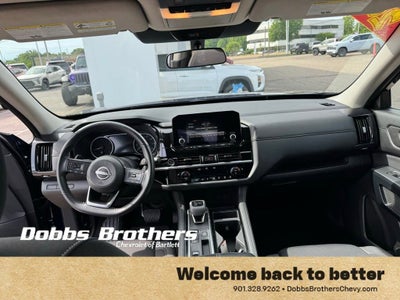 2024 Nissan Pathfinder SV