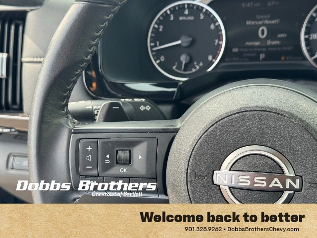 2024 Nissan Pathfinder SV