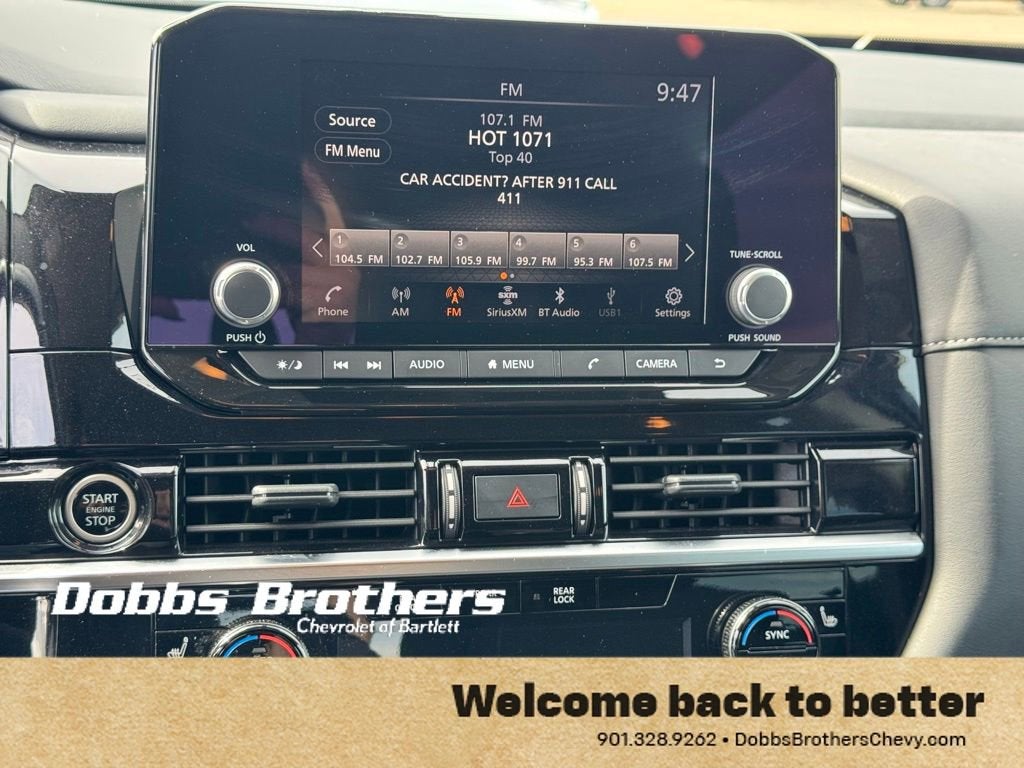 2024 Nissan Pathfinder SV