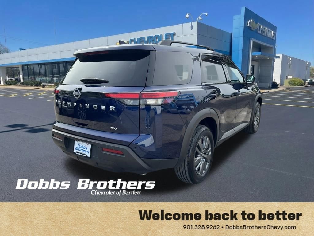 2024 Nissan Pathfinder SV