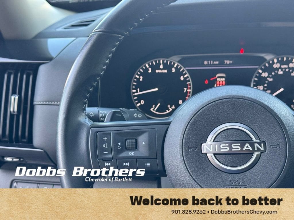 2025 Nissan Pathfinder SV