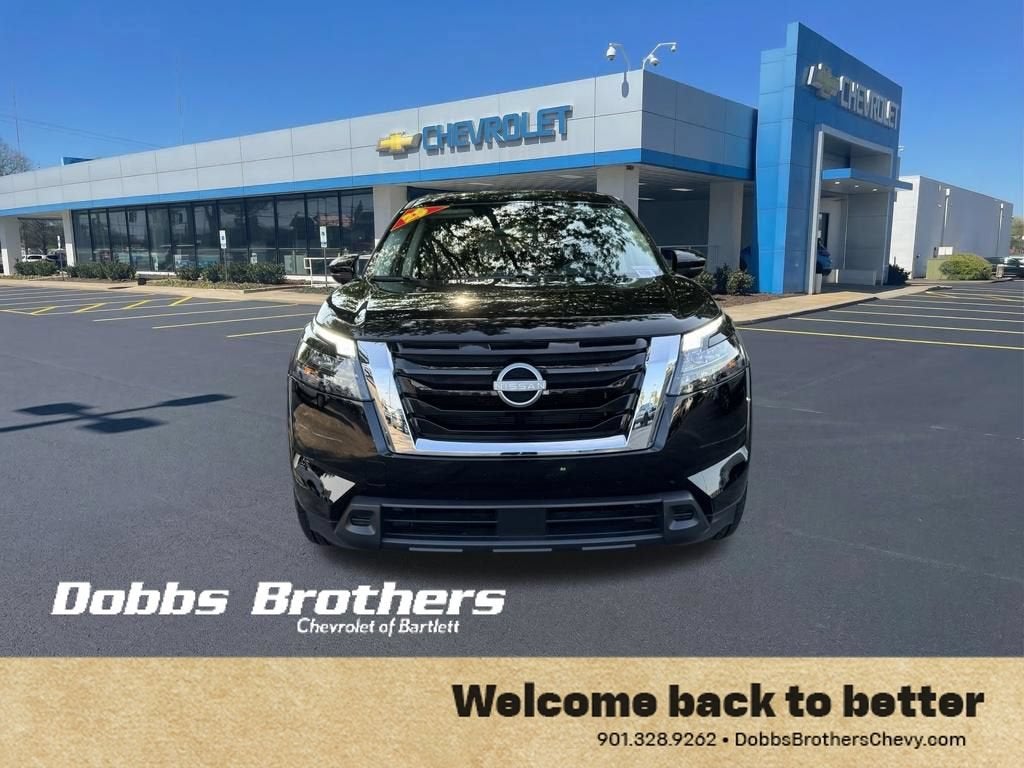 2025 Nissan Pathfinder SV
