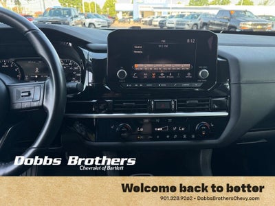 2025 Nissan Pathfinder SV