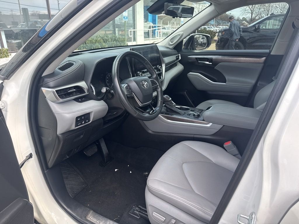 2021 Toyota Highlander Platinum