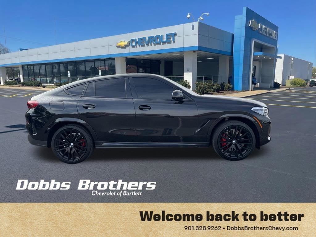 2022 BMW X6 M50i