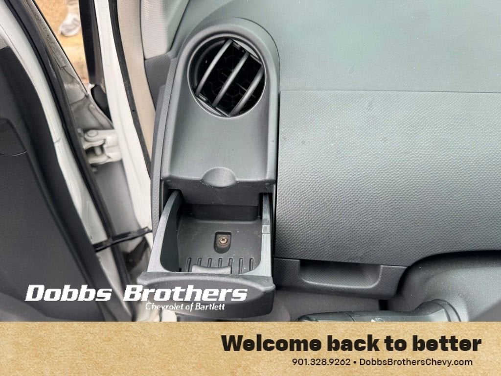 2011 Toyota Yaris 5dr Liftback Man (Natl)